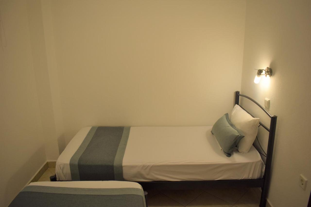 Alexandros Aparthotel 3*