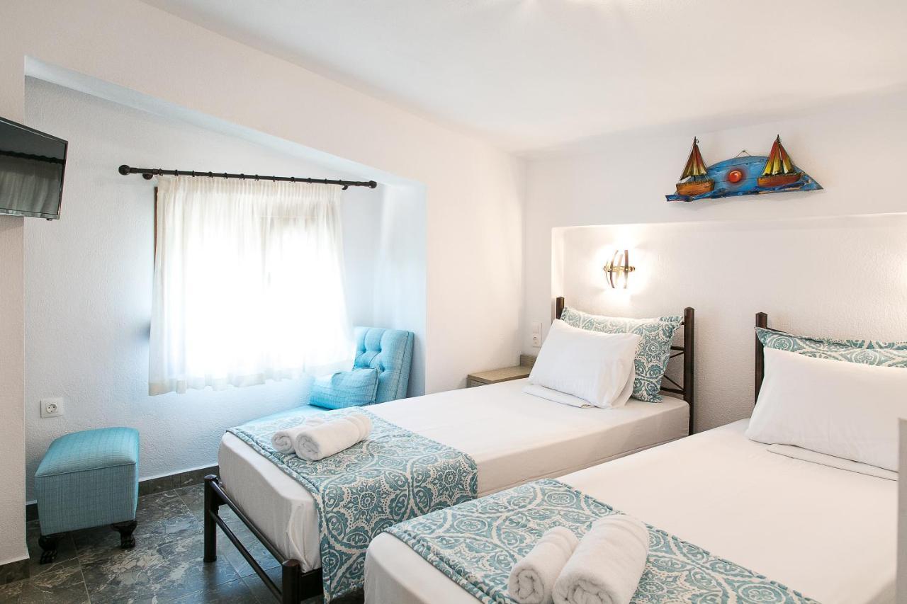 Alexandros Aparthotel 3*
