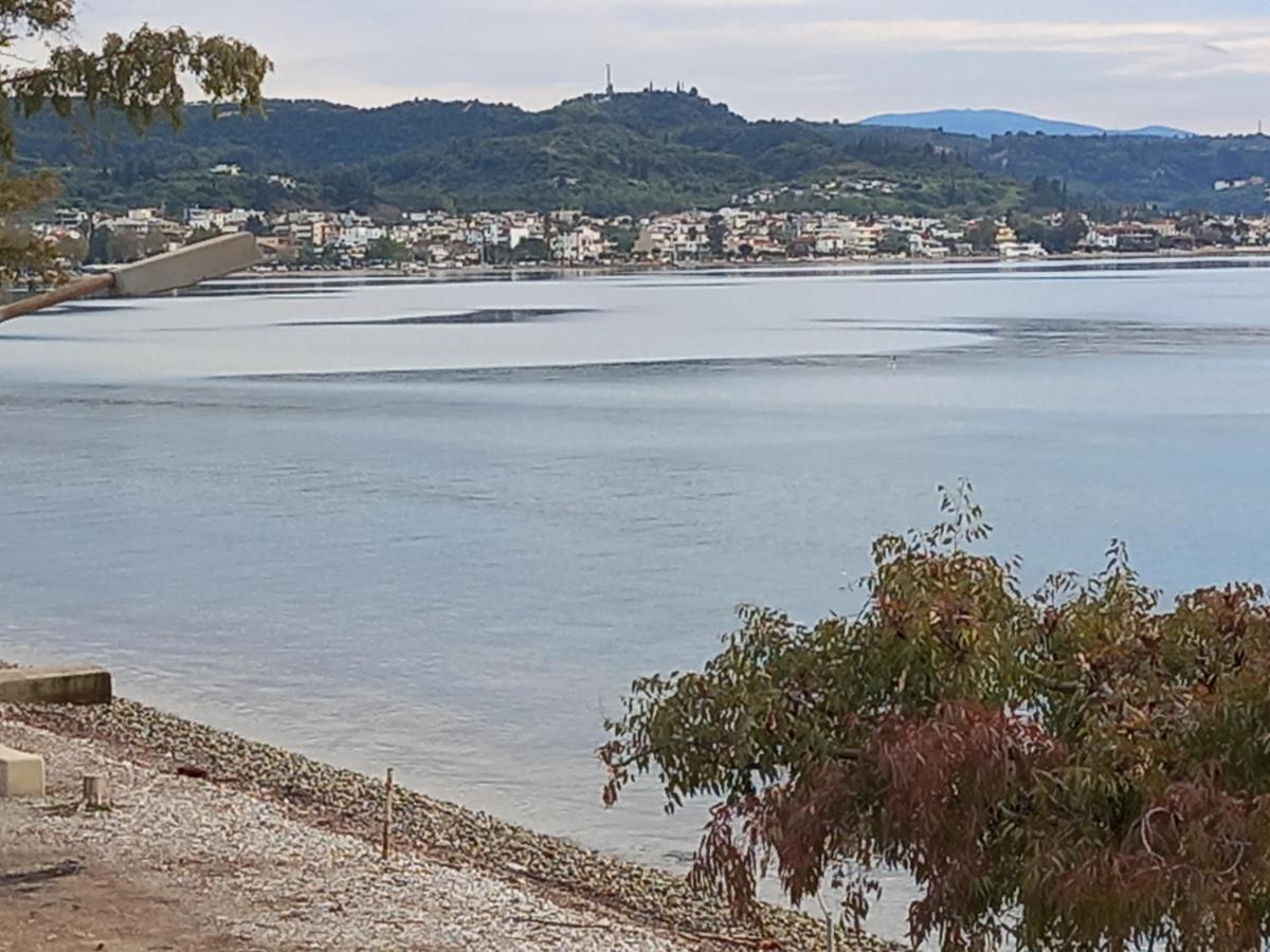 Holiday home σπίτι δίπλα στην θάλασσα *