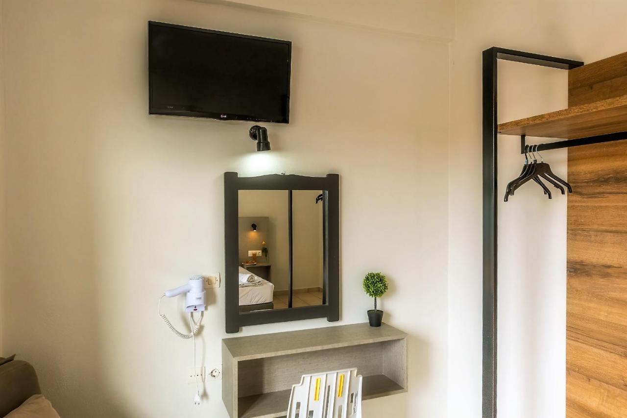 Aparthotel Nikos 3*