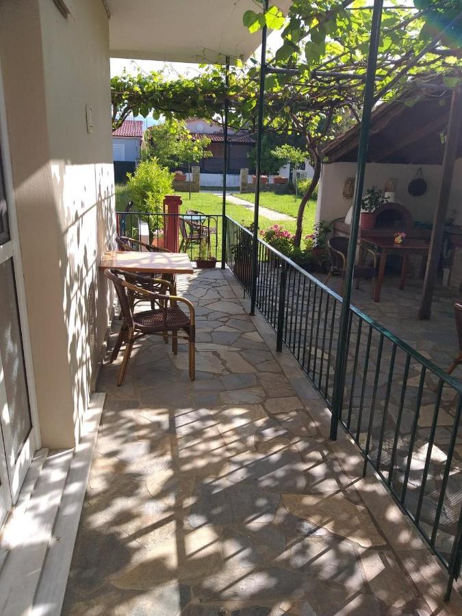 Nostos Aparthotel Nea Mesagkala
