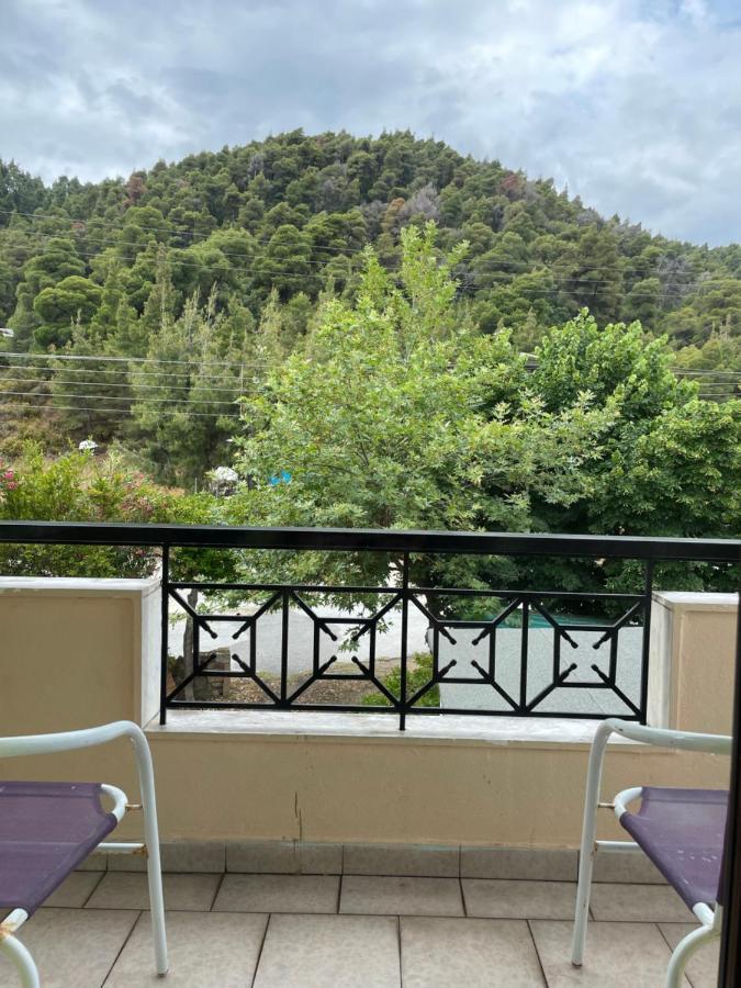 Balconaki In Apartment *