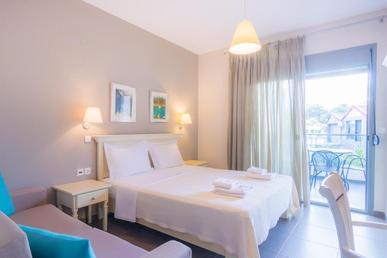 Aparthotel Ntinas Filoxenia & 4*