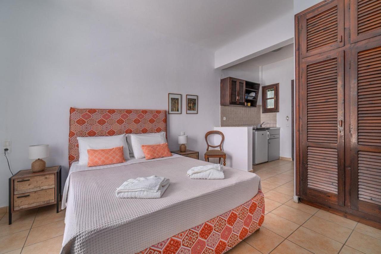 Margi House Apartment Skiathos Town