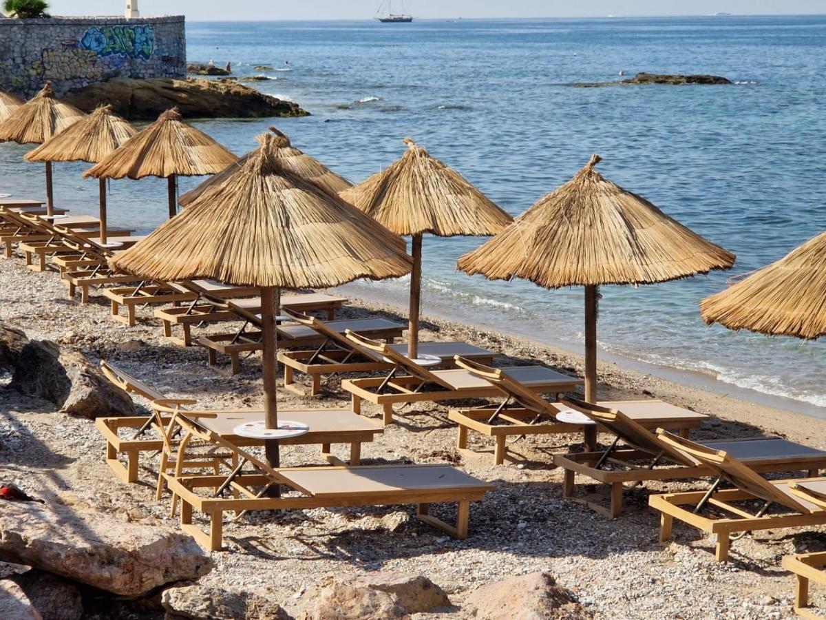 Coral Athens