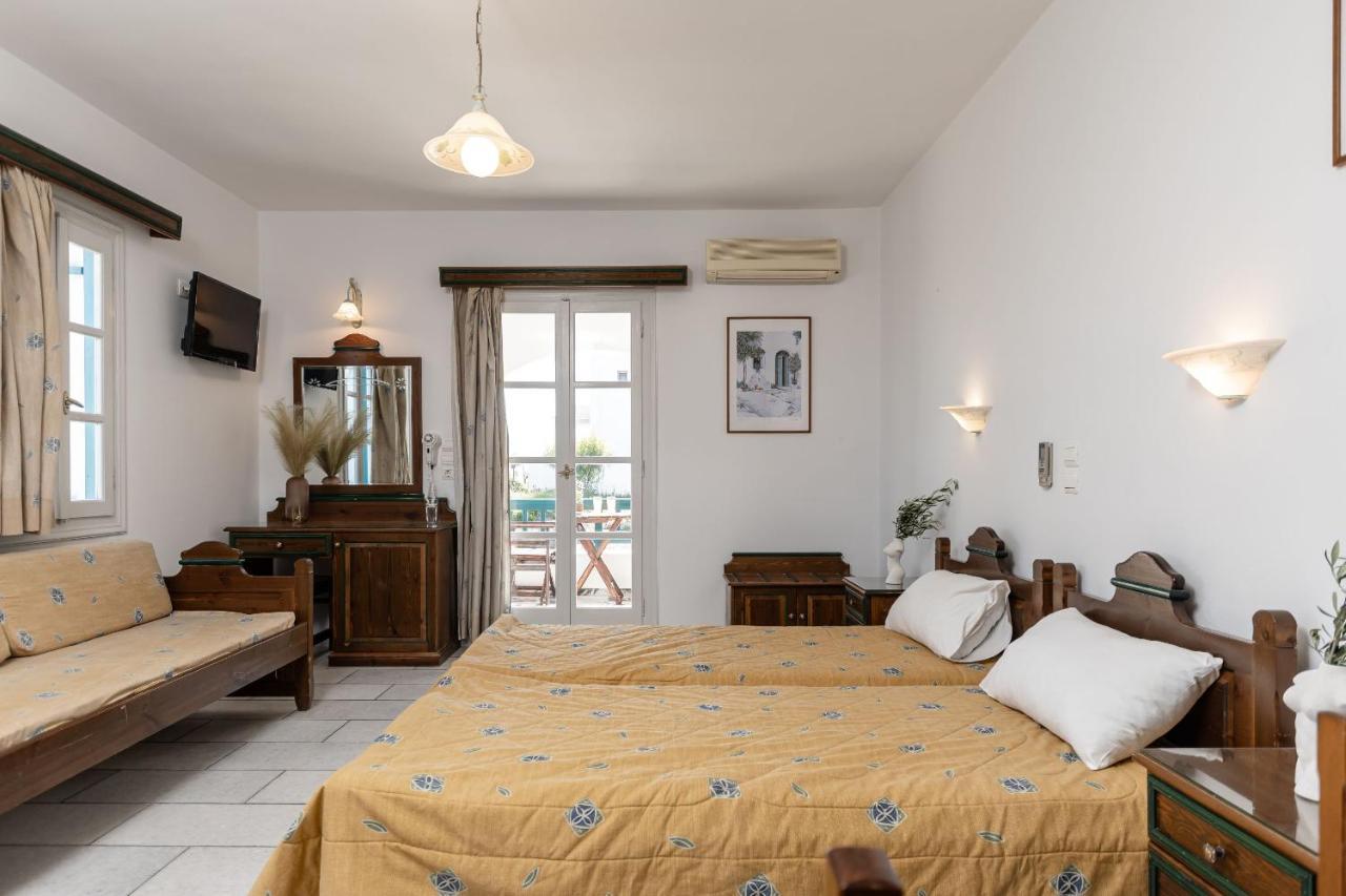Golden Silence Apartment *
