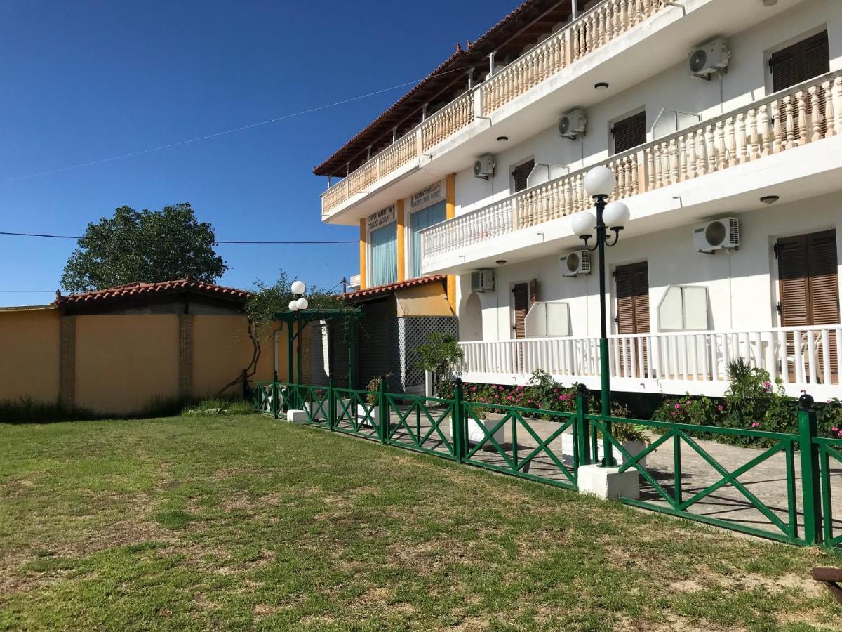 Aparthotel Dionysos 2*
