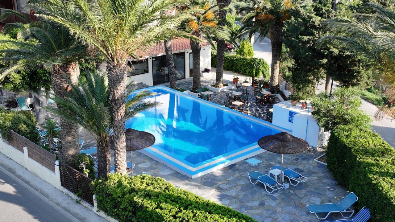 Oasis Apartments & Rooms *