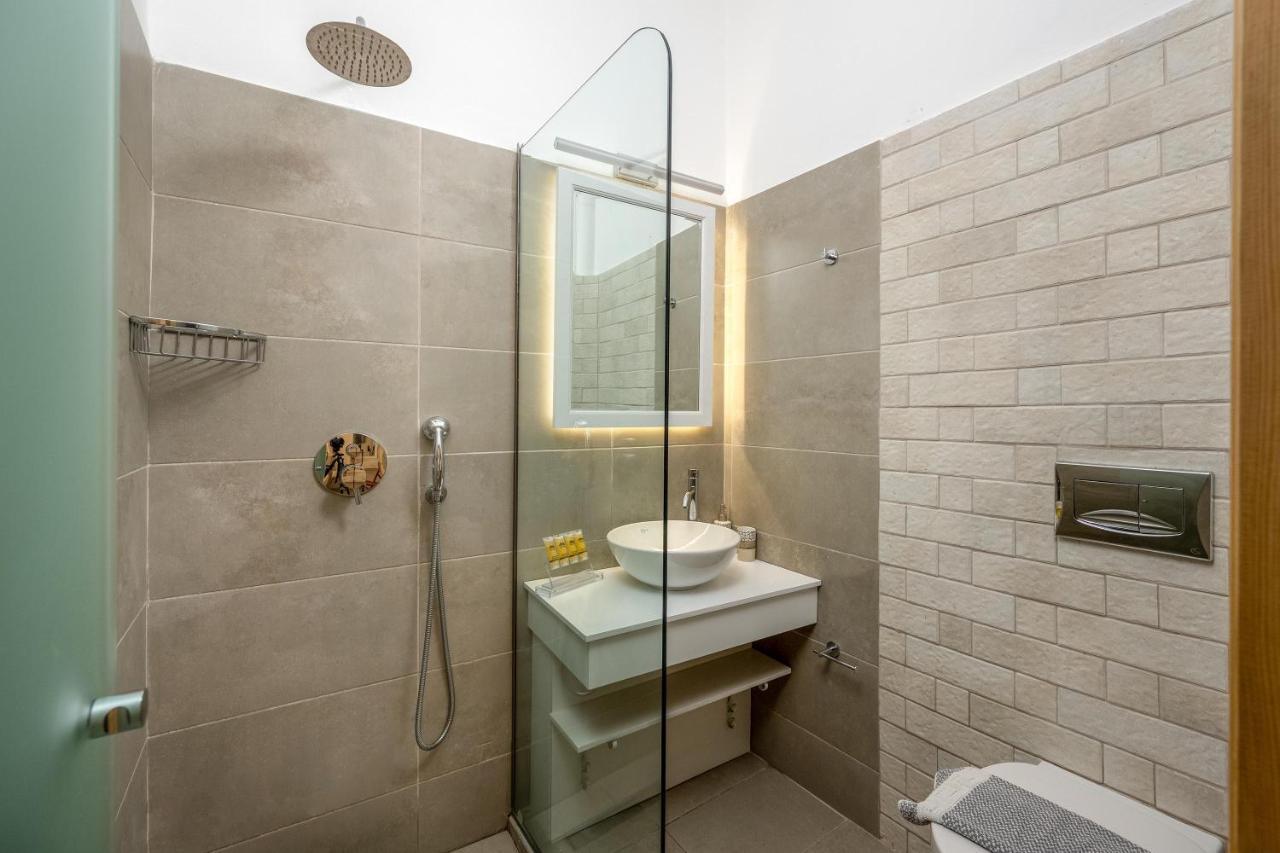 Maravelia's Guest house Symi