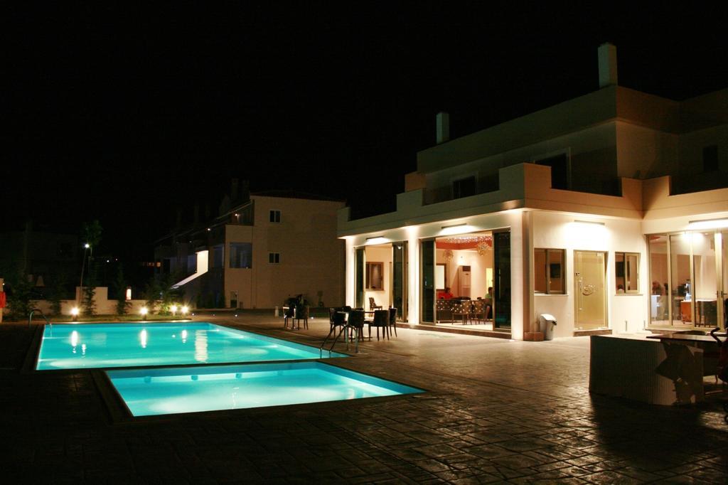 Zeis Edo Luxury Aparthotel Tolo