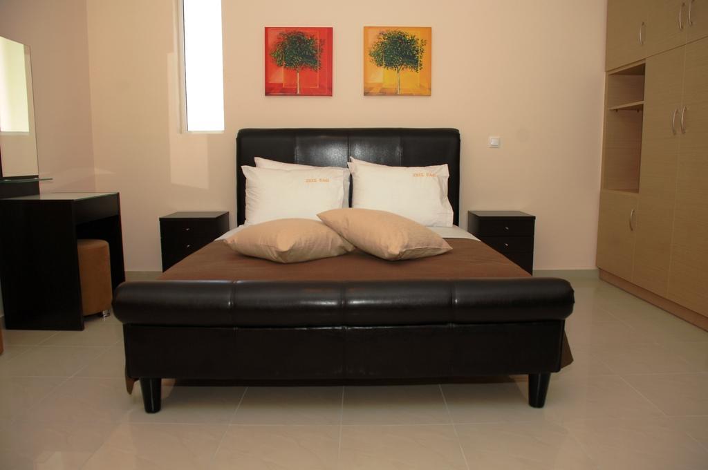 Zeis Edo Luxury Tolo