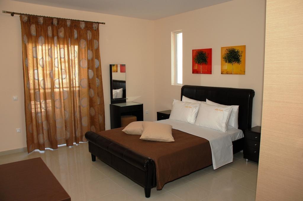Aparthotel Zeis Edo Luxury Tolo