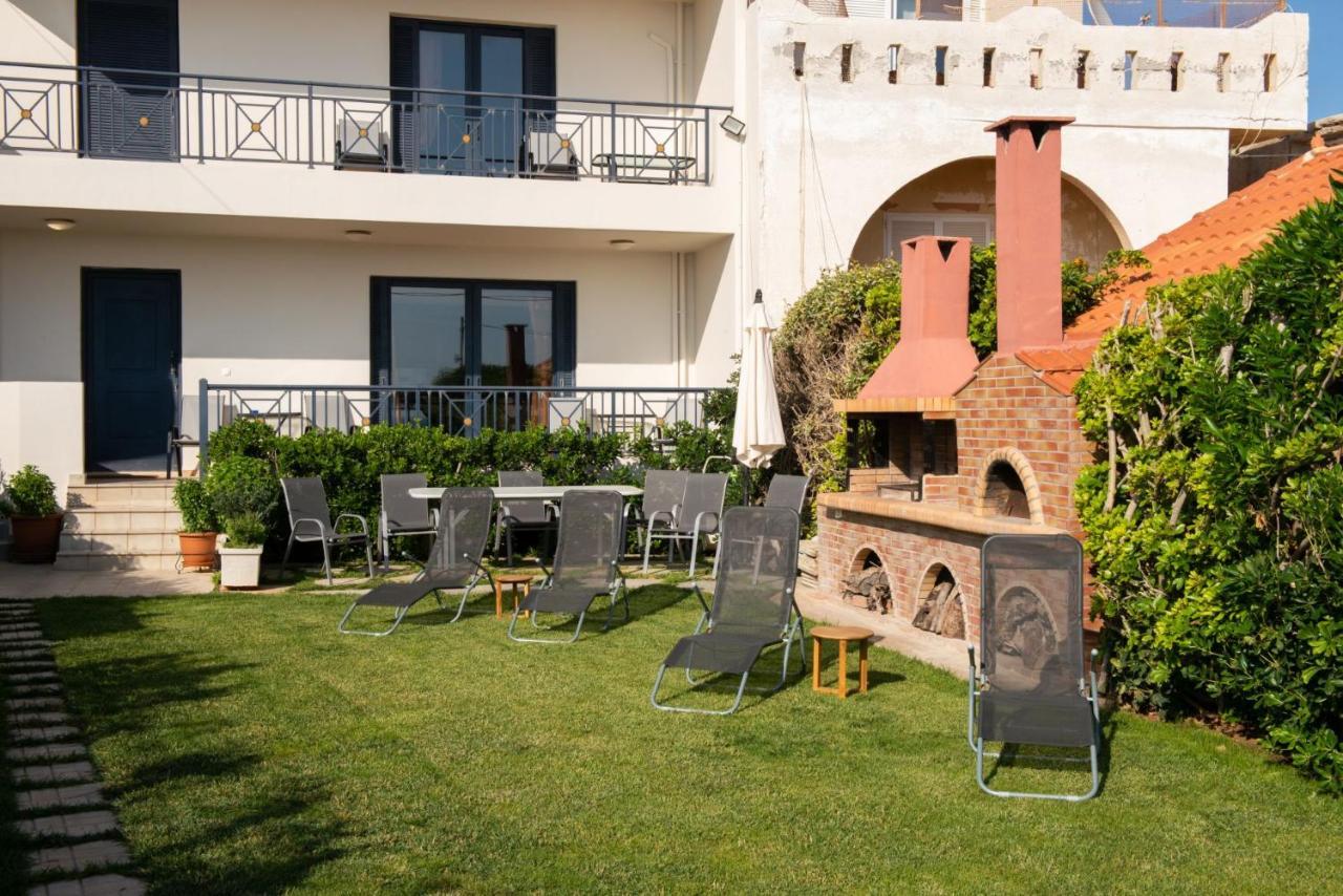 Alkioni , Beachfront, With Sea View Kokkinos Pirgos