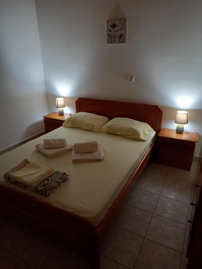 Apartment E Mare Apartments-marathias *