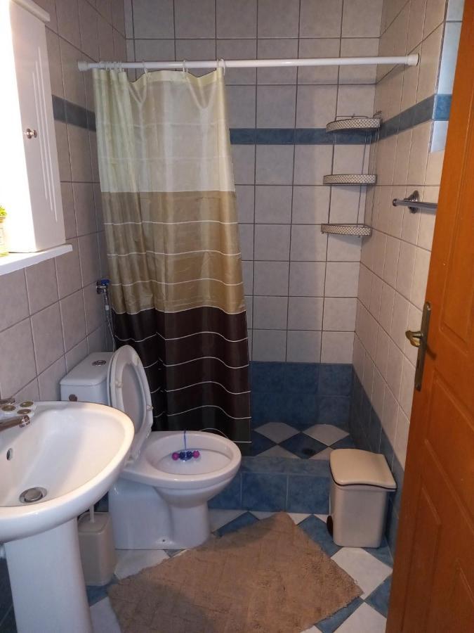 E Mare Apartments-marathias Apartment
