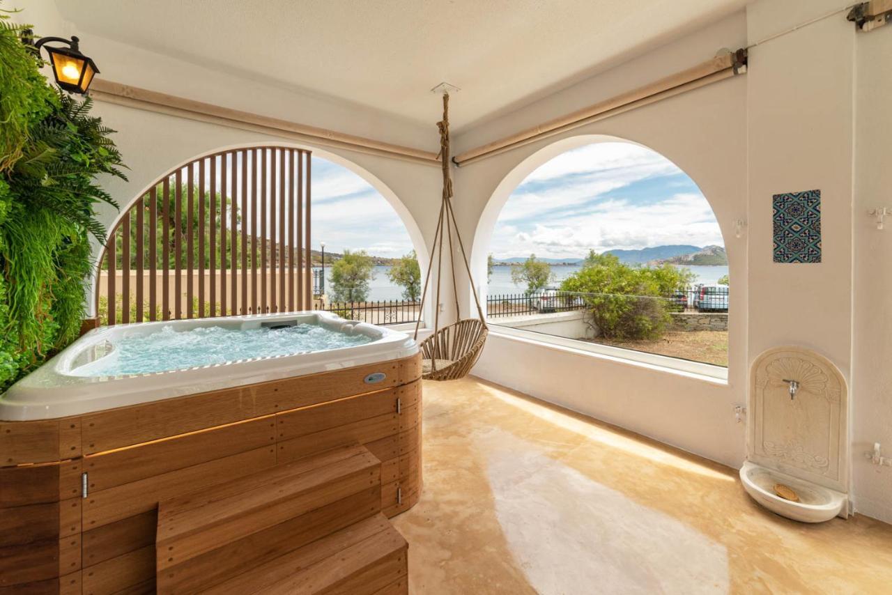 Holiday home Faidon's Luxury House With Jacuzzi By Aegiankazarte Kapotidhes