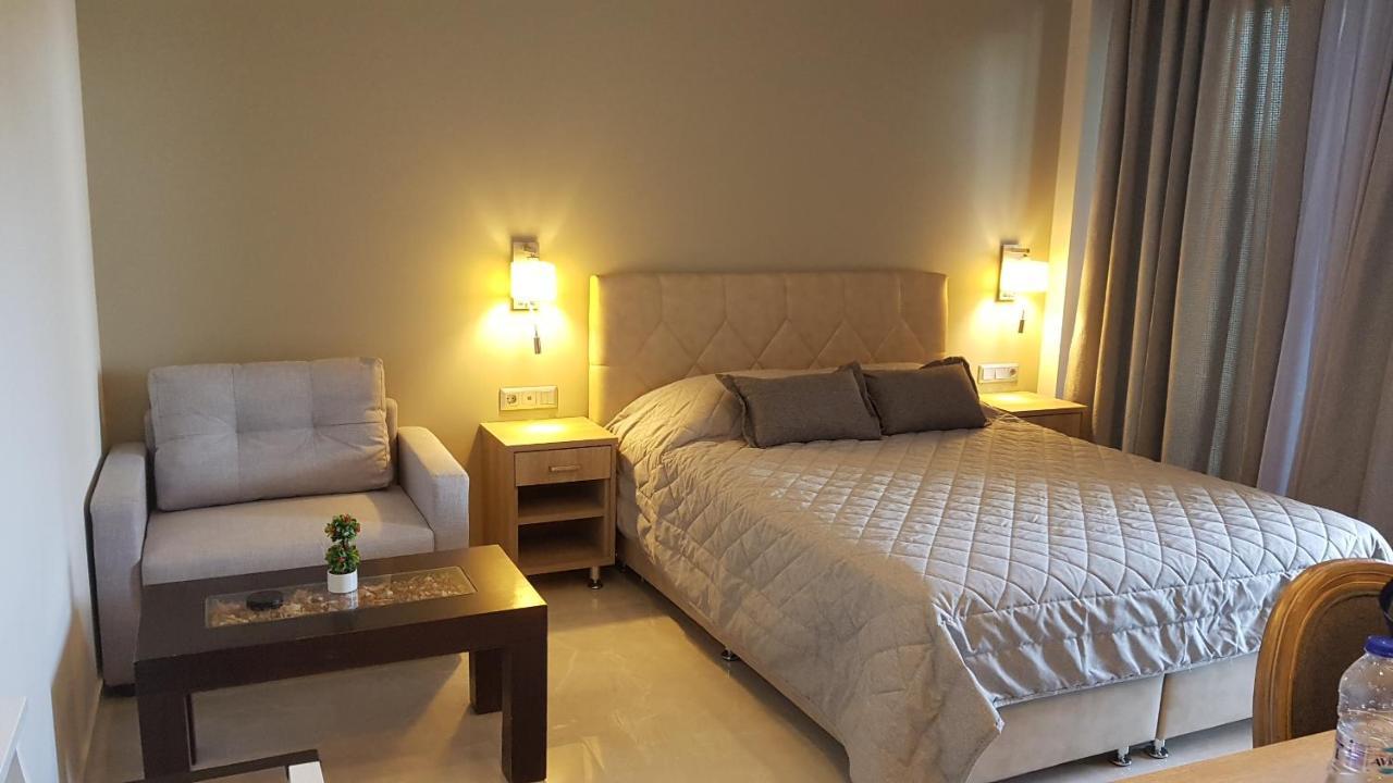 Resort Stork Design Epidaurus