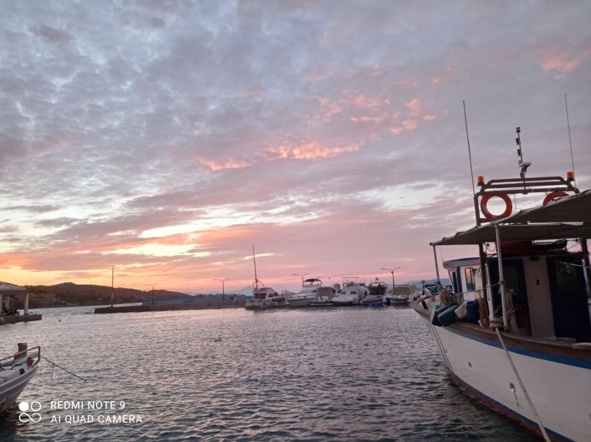 / Sea View And Pool Nearby Athens *