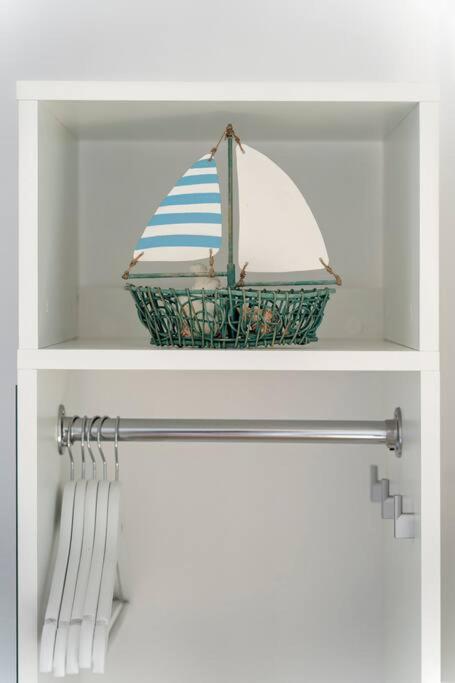 Villa Laconian Collection Big Blue