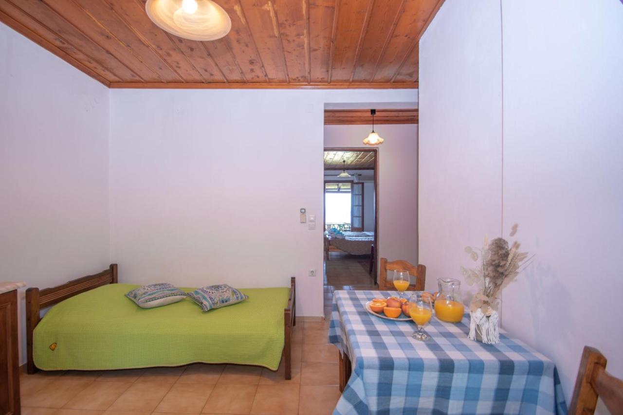 Apartment Arpyia *