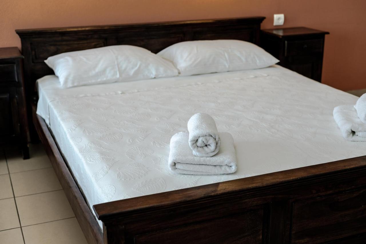 Chrisovalanto Hotel