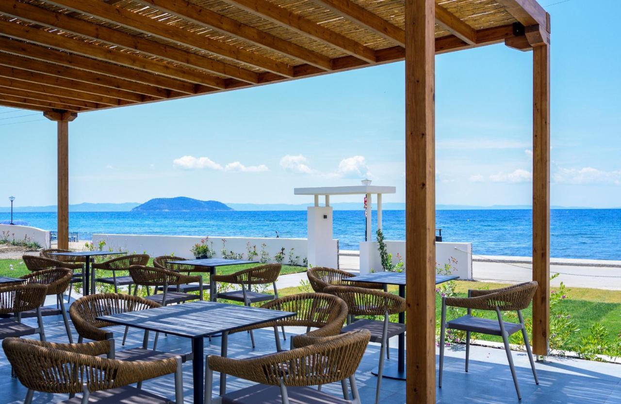 Amyntas Seafront Hotel 3*
