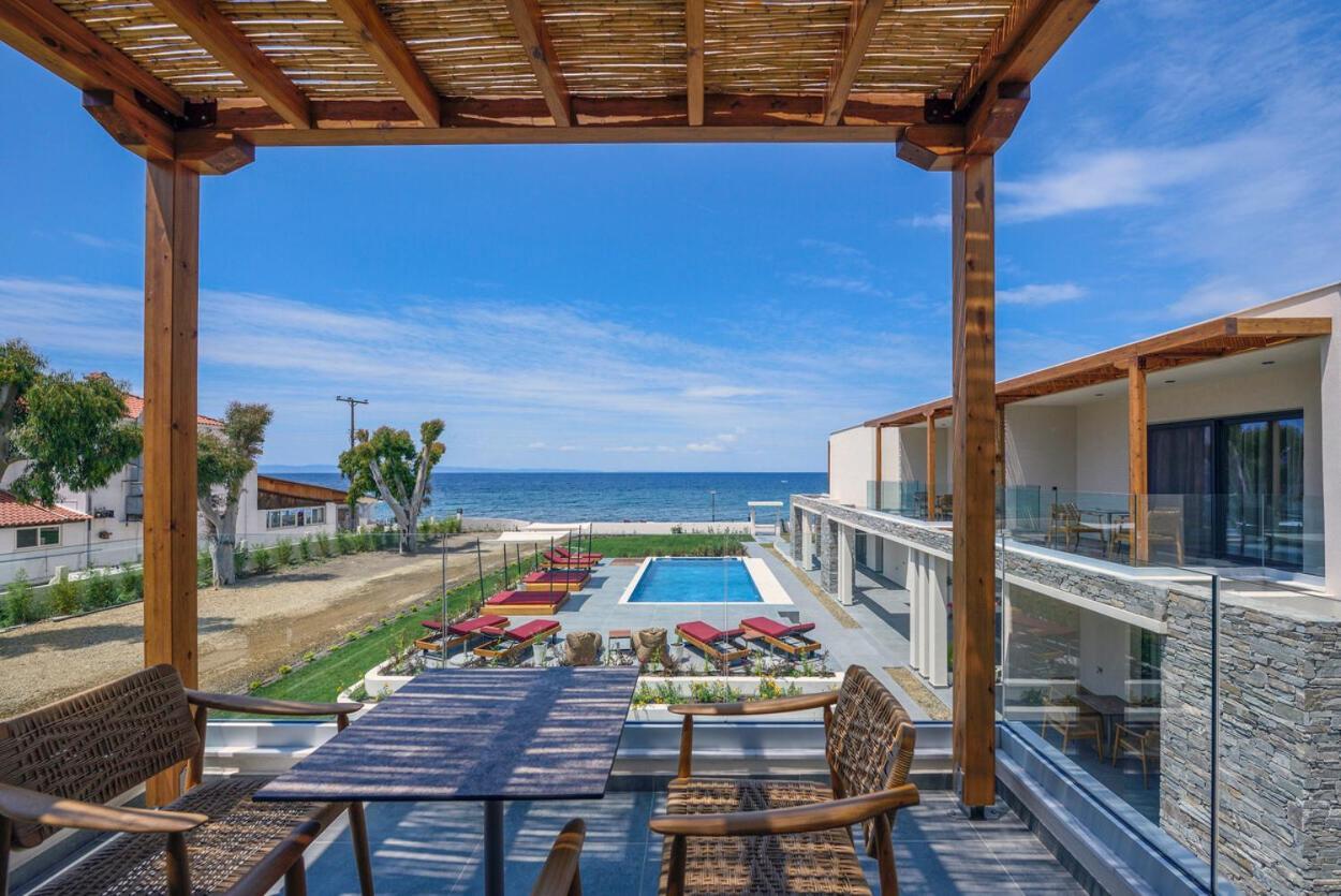 Amyntas Seafront Hotel 3*