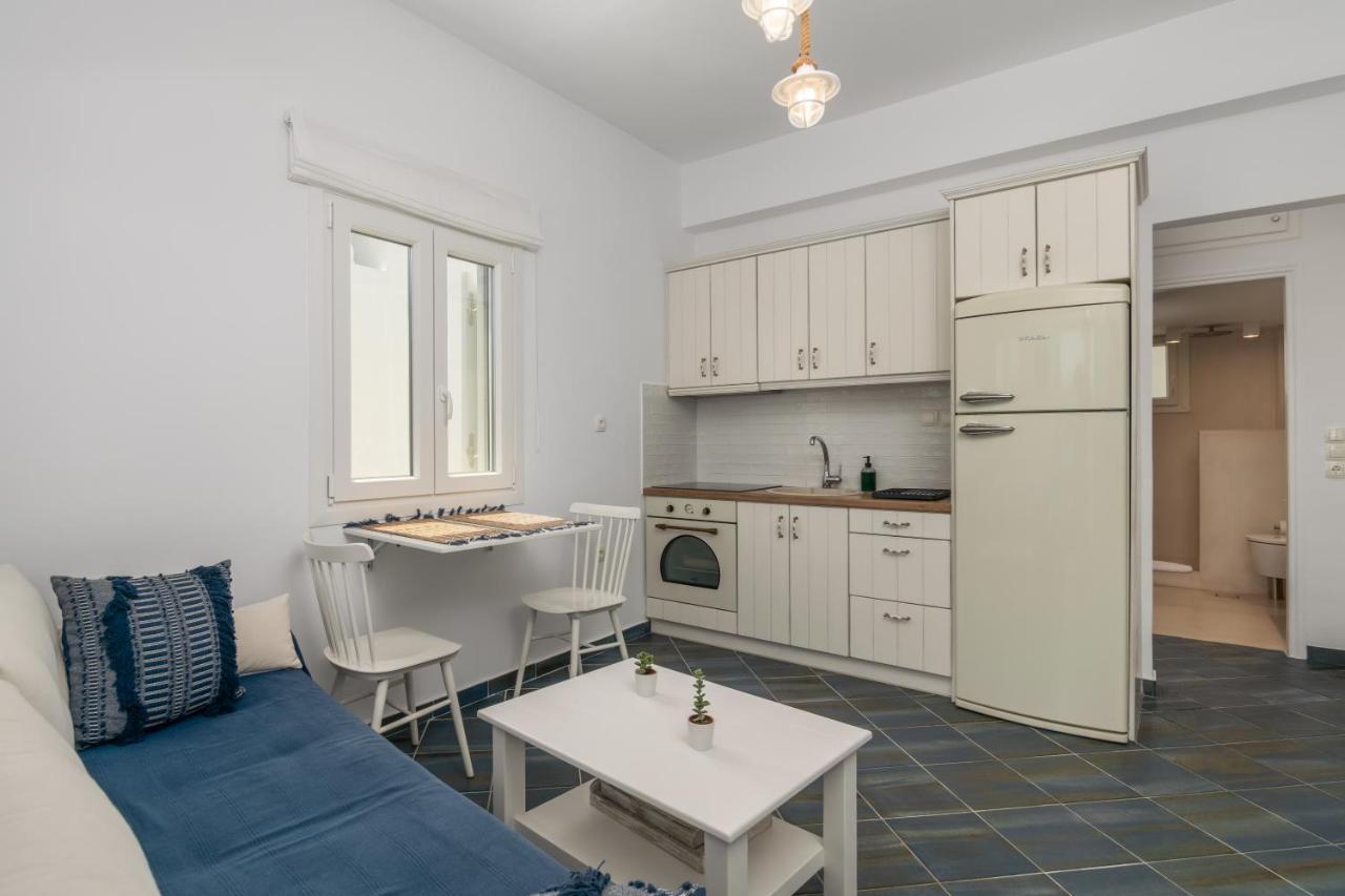 Michalakis Seaside Apartment *