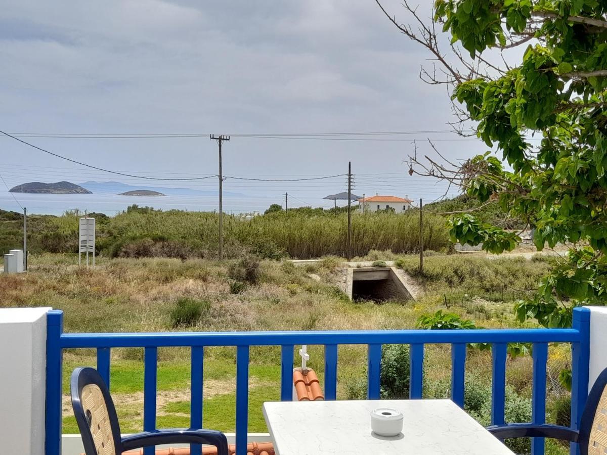 Restia * Agios Petros (Andros)