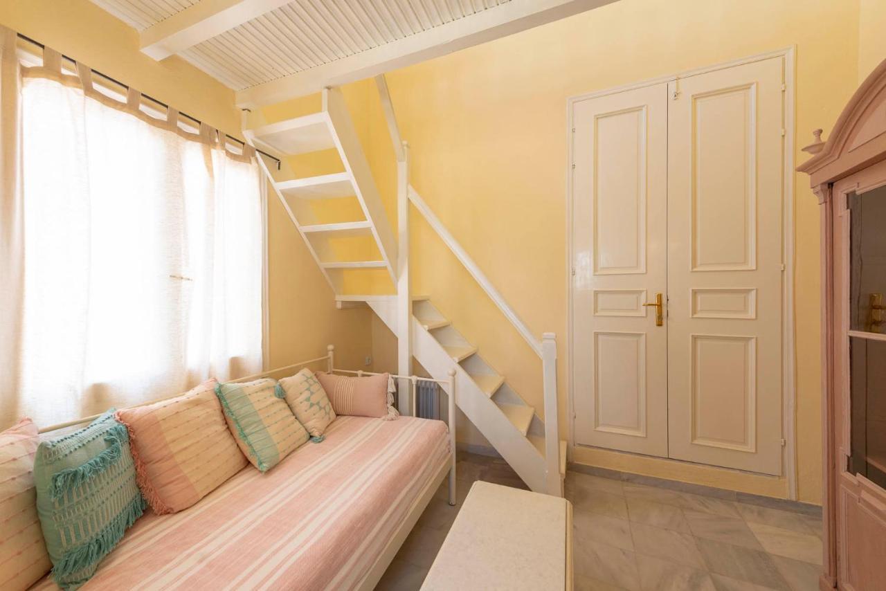 Maria-syros Guest house *