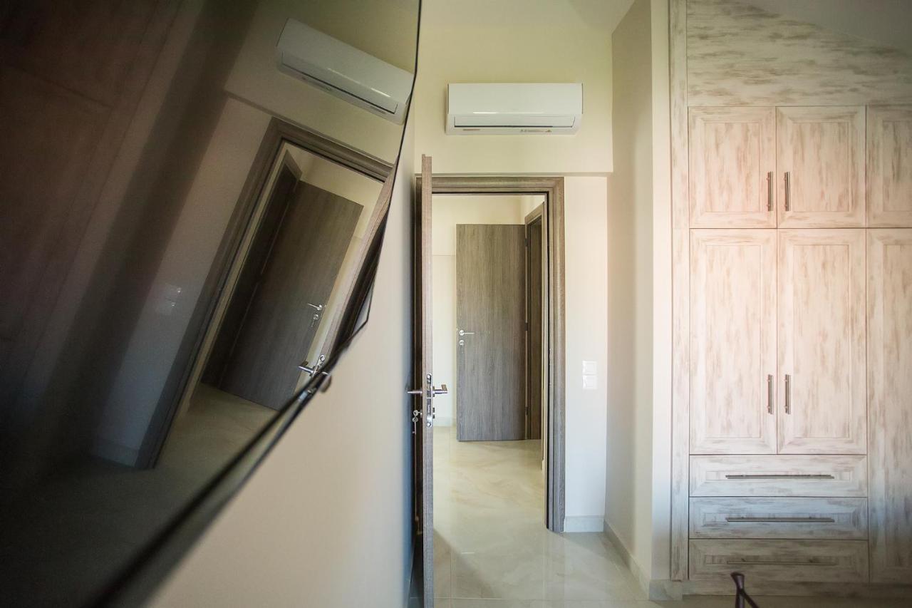 Mathraki Apartment
