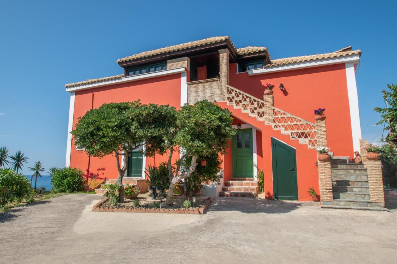 Apartment Arpyia *