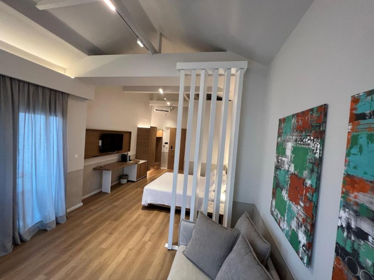 Hotel Studio Nikiti Beach *