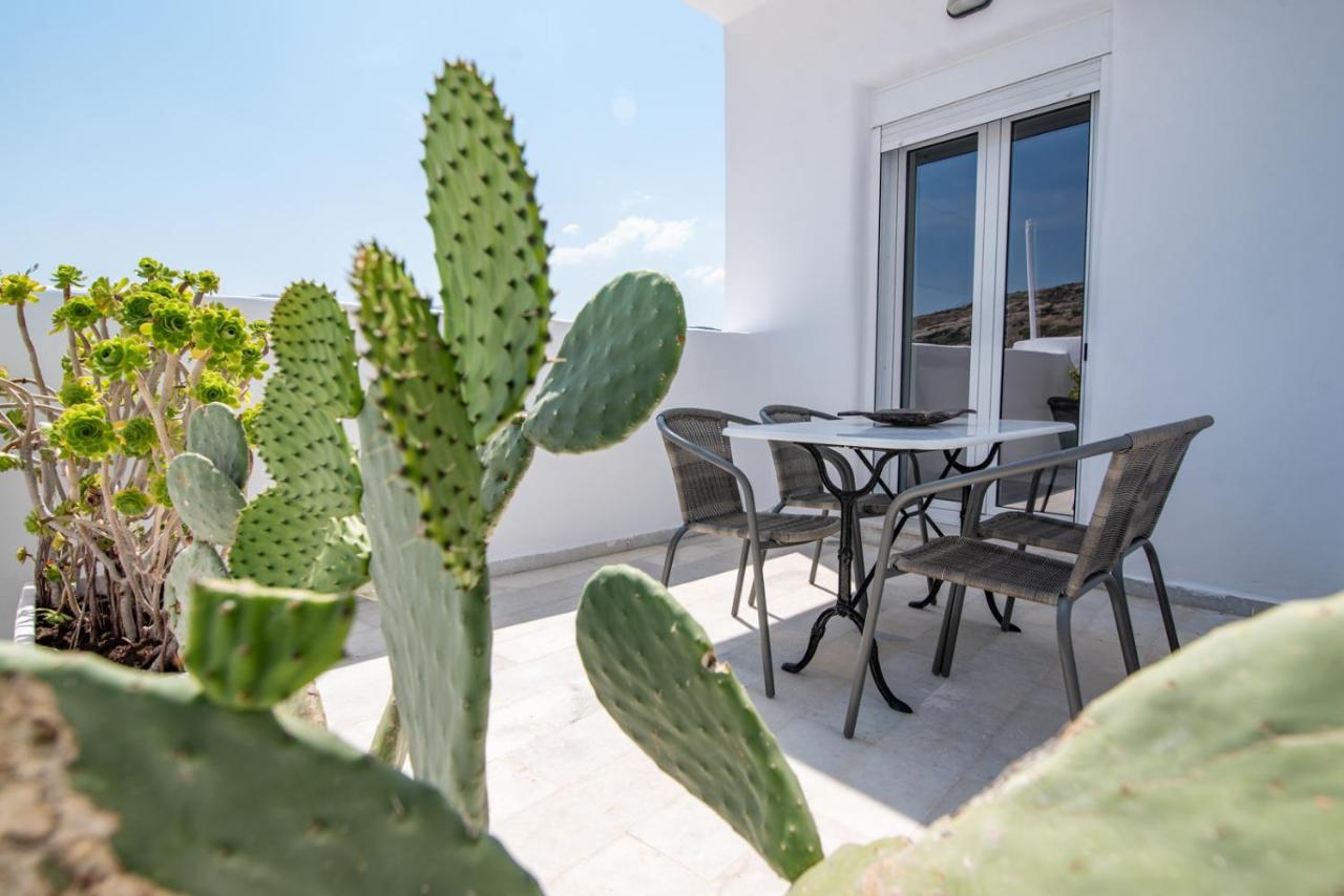 Izabella's House Naxos * Melanes