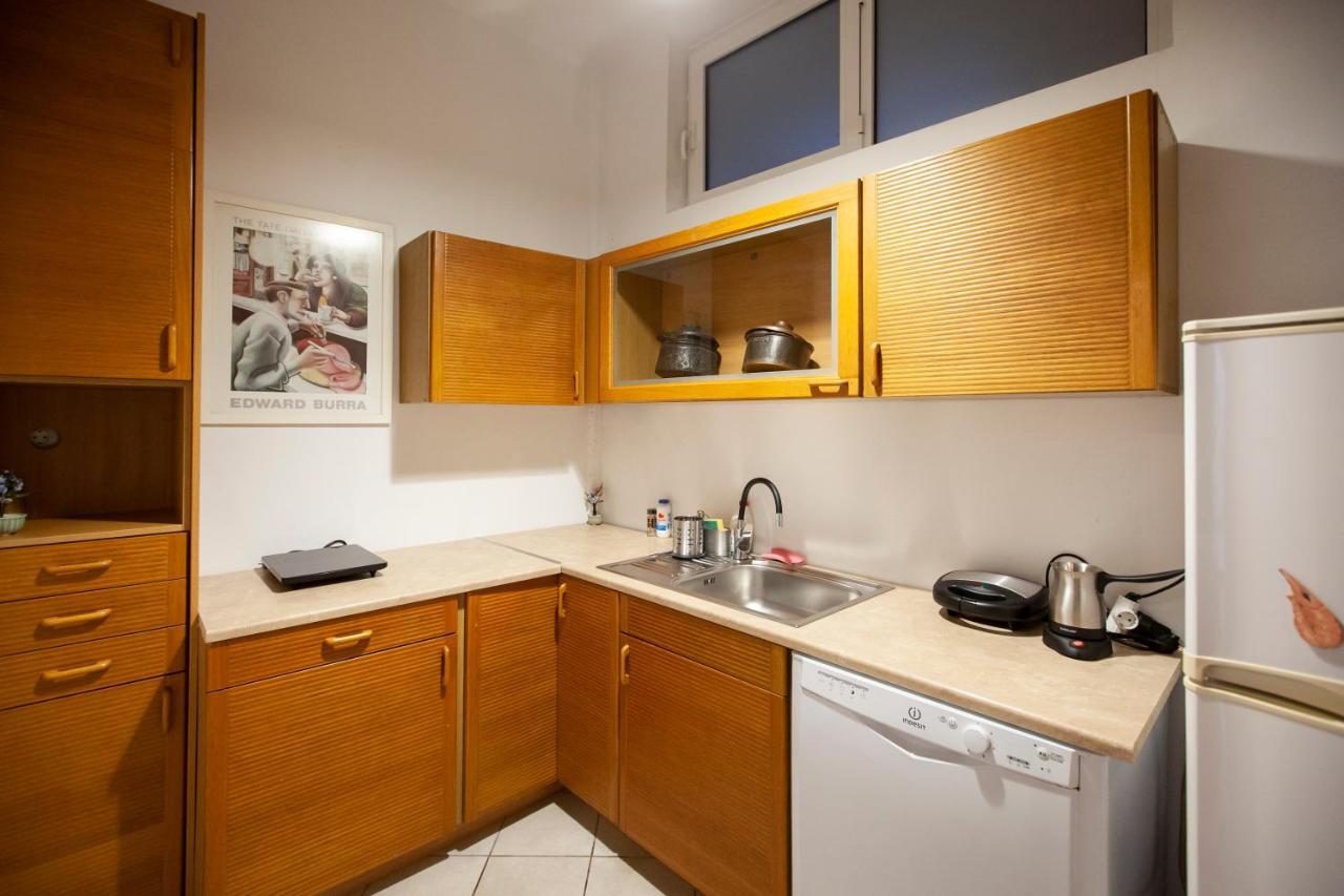 Apartment Hara's