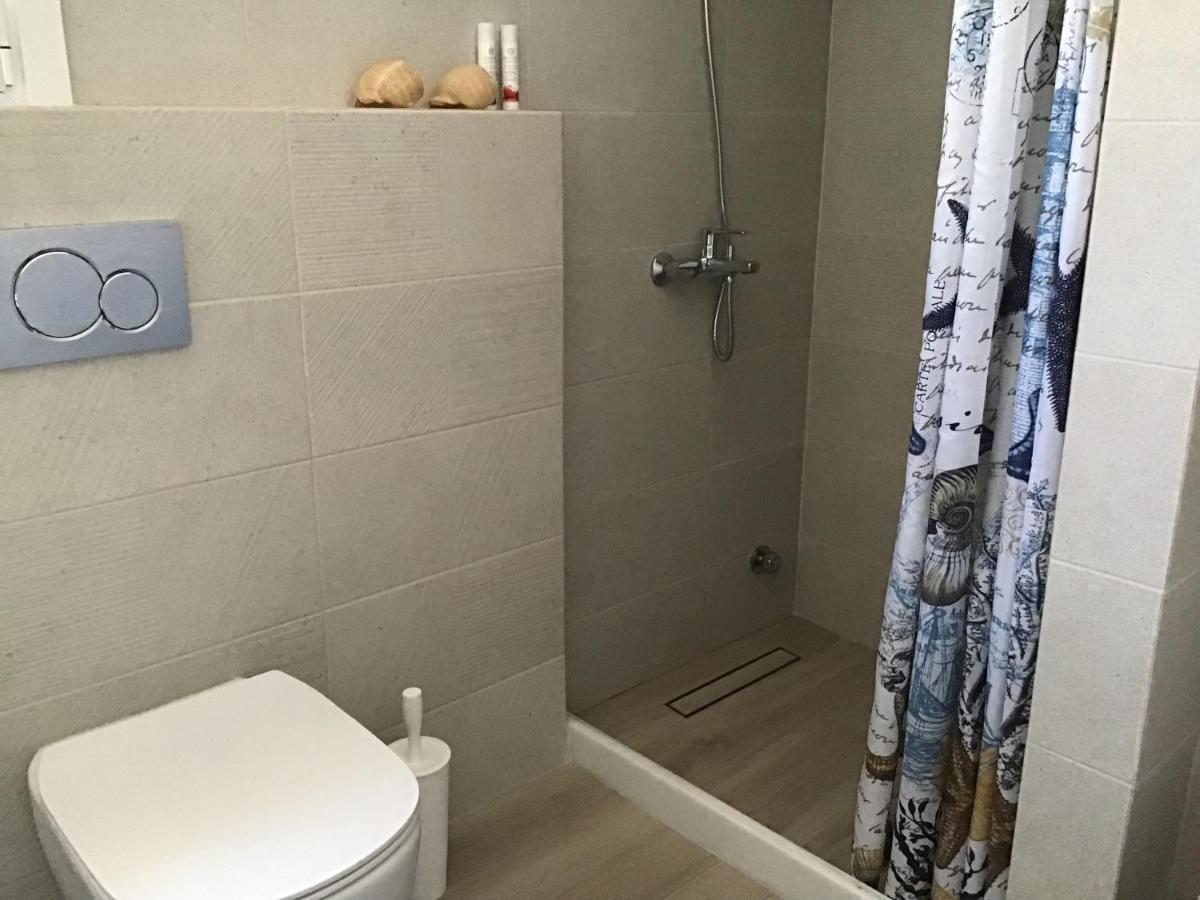 Albatross Apartment Agios Sostis (Tinos)