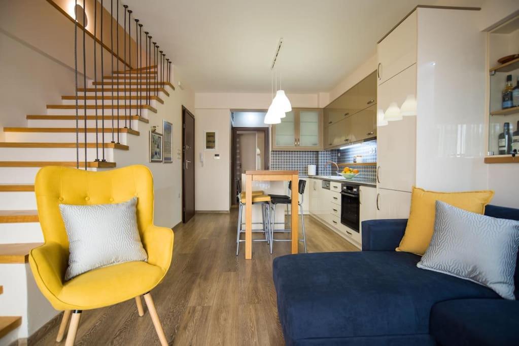 Modern, Stylish Maisonette Apartment