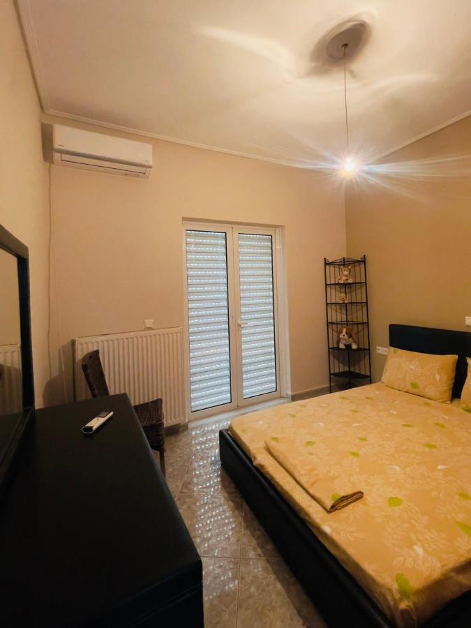 Luxury Seaside Apartment, 3 Bedrooms Holiday home