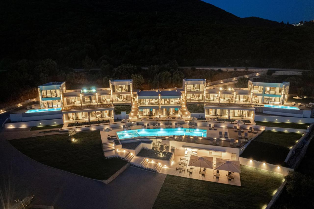 The View Sofas Coastal Retreat