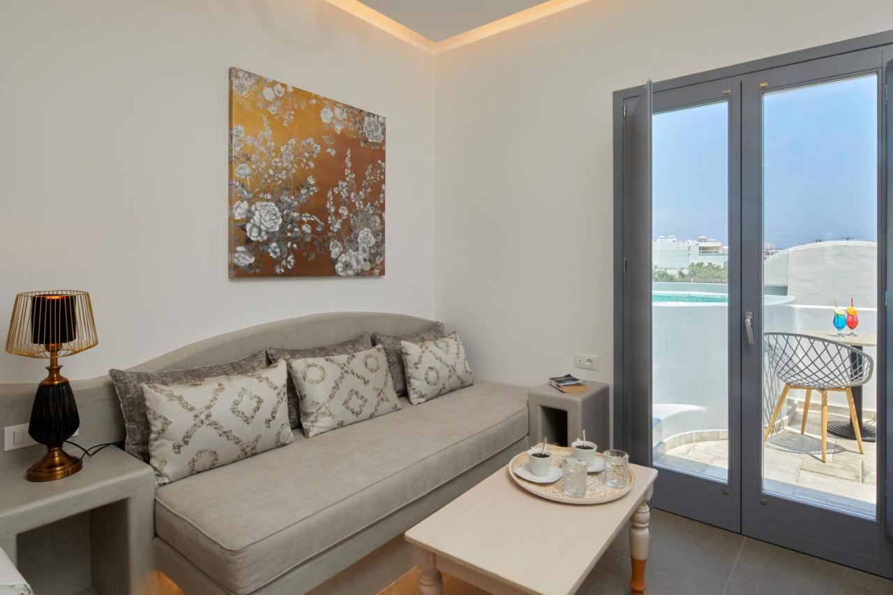 Amara Santorini 5*