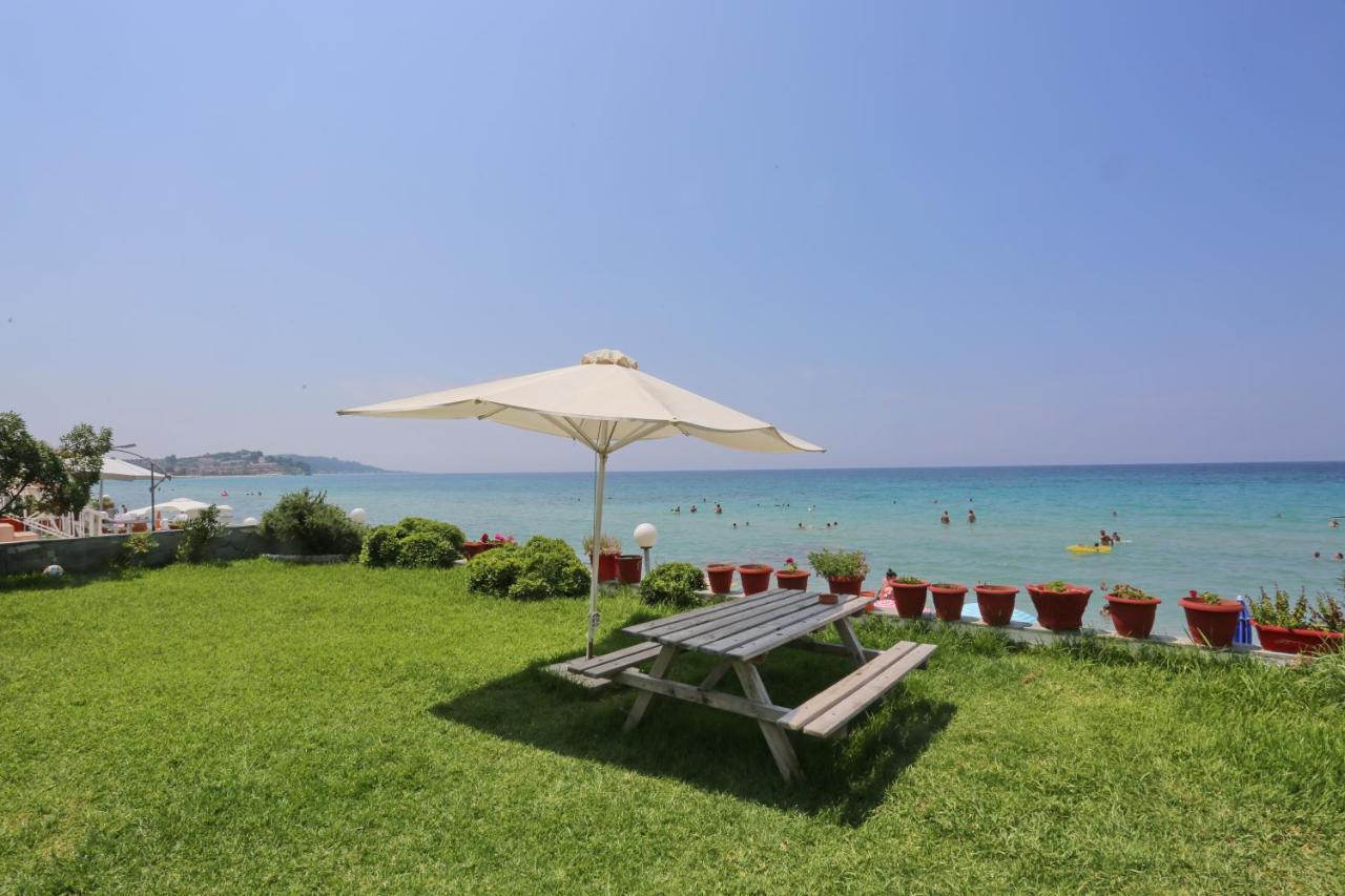 Iris Seafront Apartment *