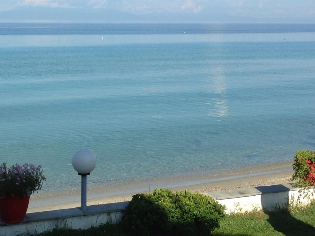 Apartment Iris Seafront Fourka