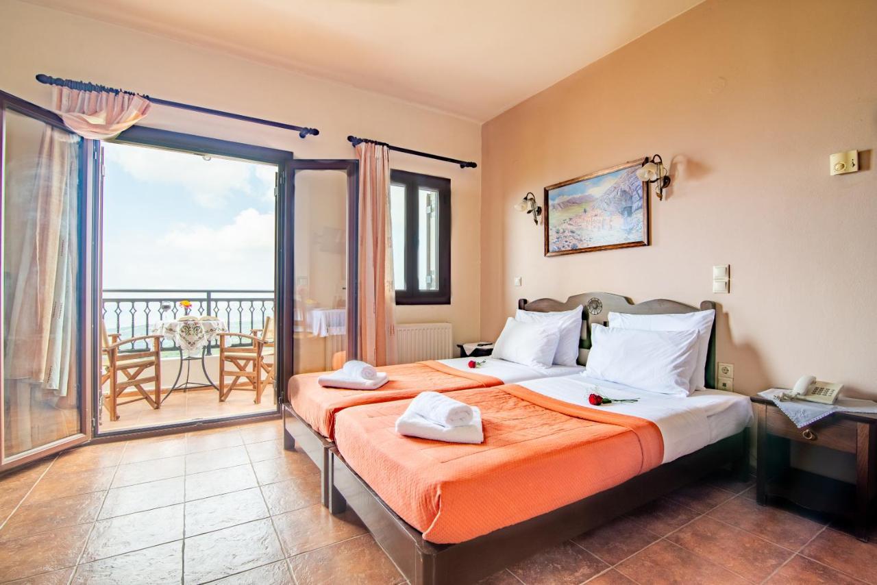 Marina Hotel 3*