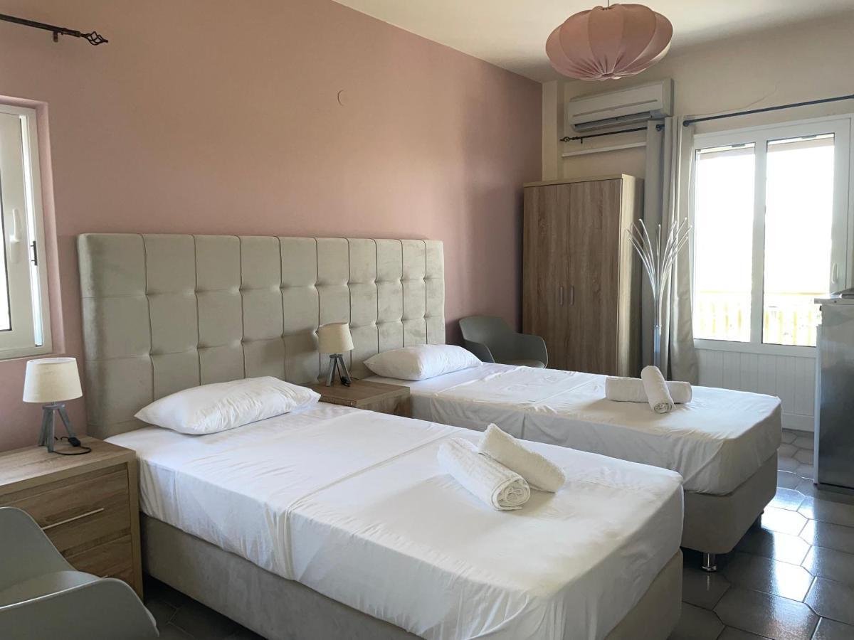 Andreas Apartment Svoronata