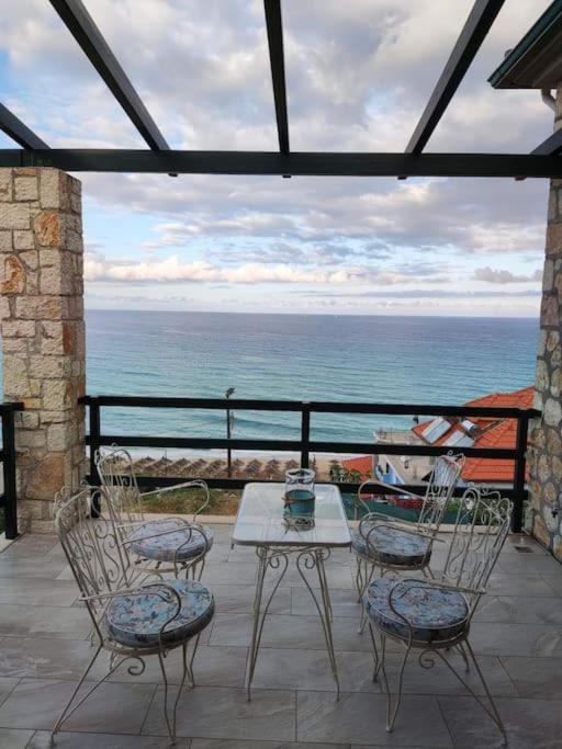 Korina's House Villa