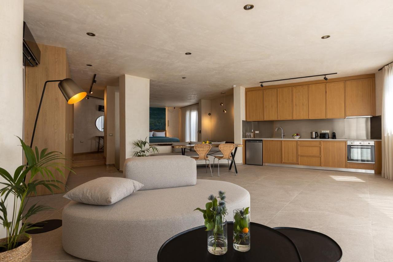 Anassa Apartment