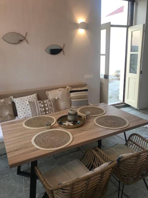 Boho Luxury In Kali Strata Apartment