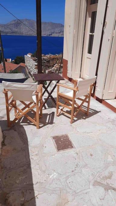 Boho Luxury In Kali Strata Apartment Symi