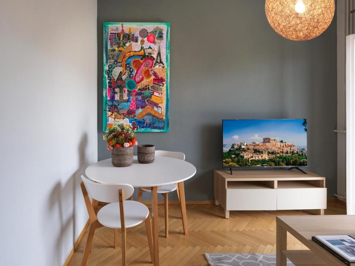 Beautiful In Kolonaki Apartment