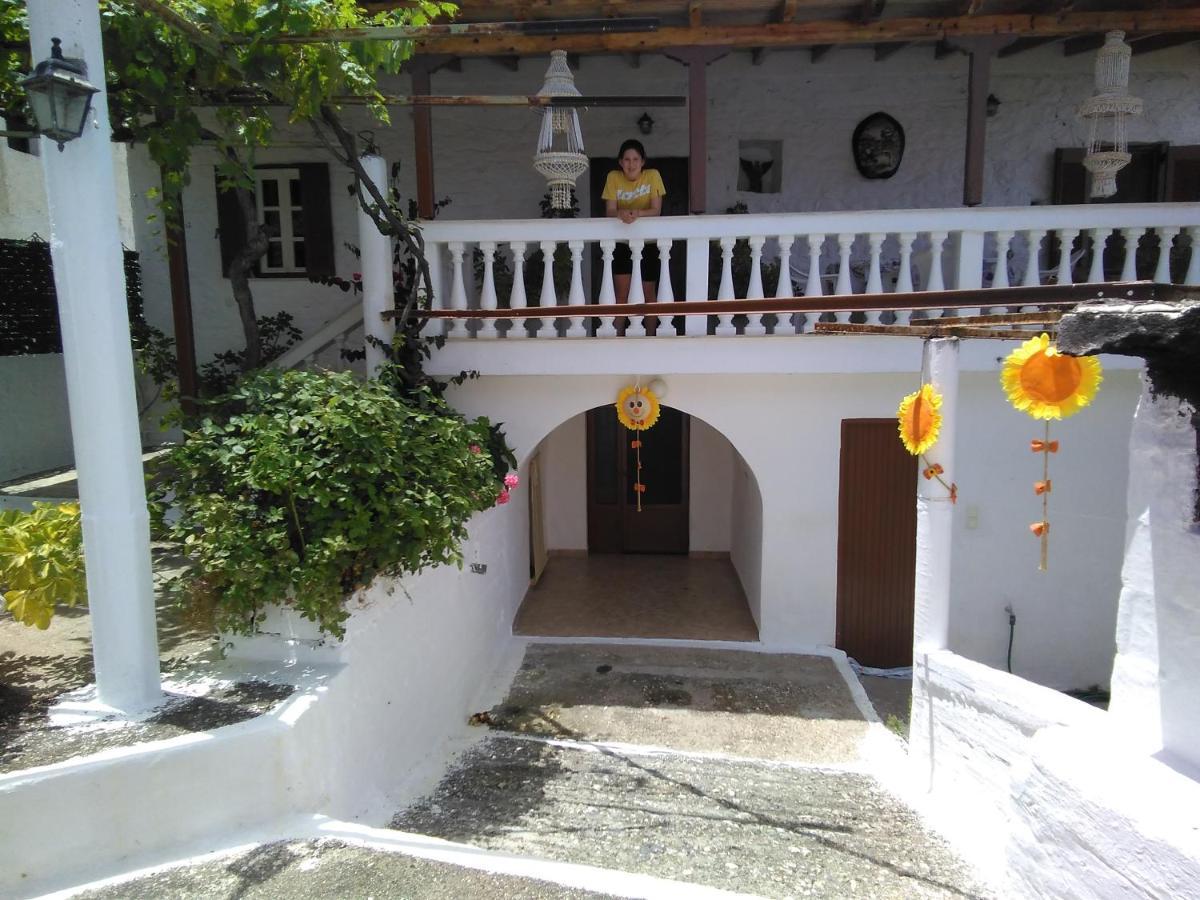 Matas House Holiday home Leonidio